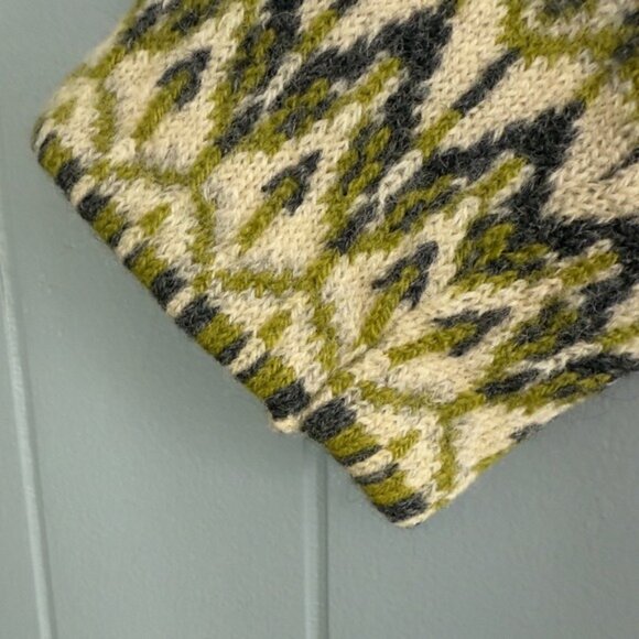 Vintage Swedish Wool Sweater Fair Isle Nordic Geometric Green Cream Pullover M - Picture 4 of 9